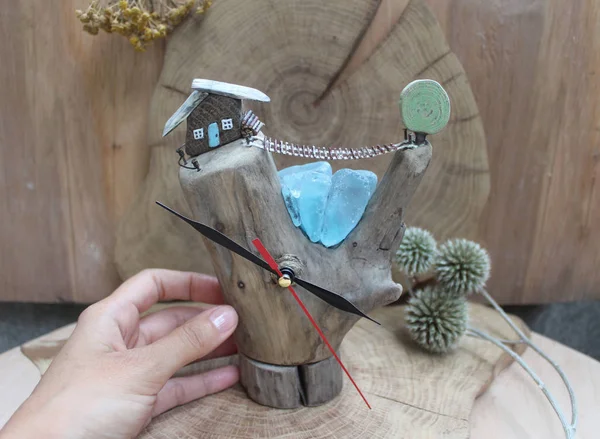 Handmade Driftwood Sea Glass Clock — Stock Photo, Image