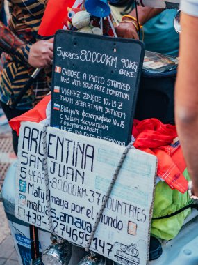 Rusya, Moskova, FIFA Dünya Kupası: 15 Haziran 2018. Kişisel veri gezgin Matthias Amaya, fazla 80.000 km 5 yıl içinde üstesinden, Bisiklet turu-dünya turuna yapmak. Matthias Amaya