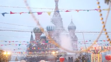 Aziz Basils Katedrali veya Vasily Katedrali Kutsanmış veya Moat veya Pokrovsky Katedrali üzerinde En Kutsal Theotokos Aracılık Katedrali. Moskova Kremlin dekore Kızıl Meydan üzerinde