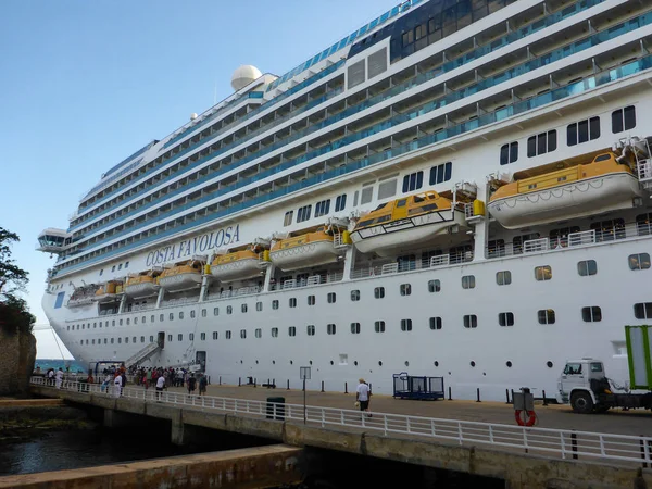 Boarding Italian Cruiseship Costa Favolosa March 2016 Cruiseterminal Port Romana — Stock Photo, Image