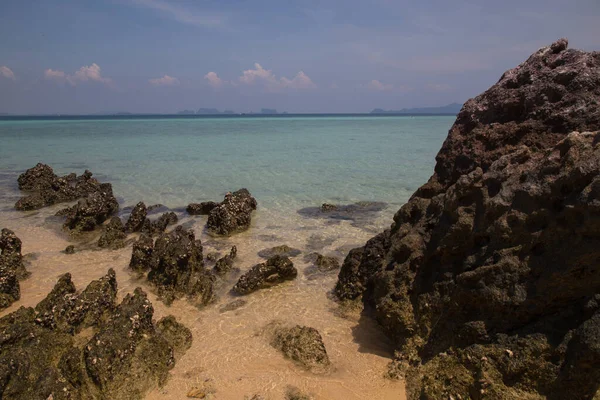 Plage Rocheuse Bord Mer Andaman Sur Petite Île Koh Kradan — Photo