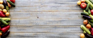 Sonbahar hasadı. Sebze - domates ve salatalık, havuç ve