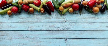 Sonbahar hasadı. Sebze - domates ve salatalık, havuç ve