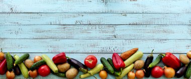 Sonbahar hasadı. Sebze - domates ve salatalık, havuç ve