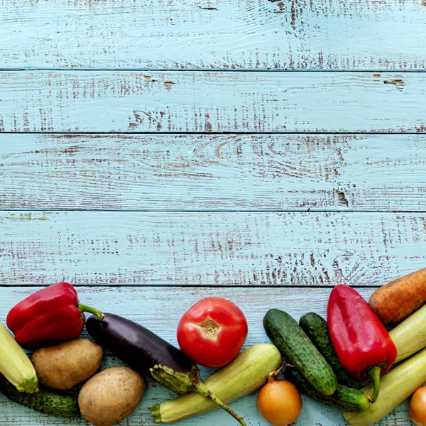 Sonbahar hasadı. Sebze - domates ve salatalık, havuç ve