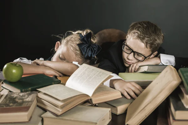 Your Kids School Boy And Girl Sleeping At The Table — Stock Photo, Image