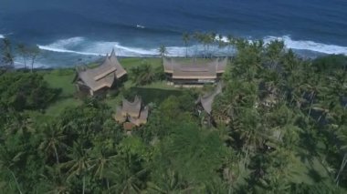 Havadan görünümü dron Bali, Endonezya Adası, lüks villa ve plaj