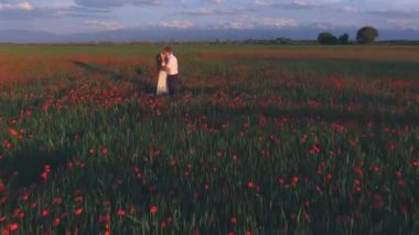 Alan mutlu kadın gün evlilik teklifi çiçek