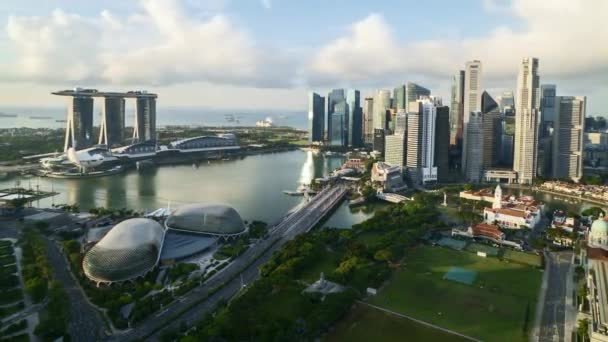 シンガポール マリーナ ベイで曇り空のシーンの Uhd 時間経過ズーム アウト — ストック動画