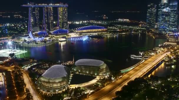 Zeitraffer Der Nächtlichen Szene Der Marina Bay Singapore Neigung Nach — Stockvideo