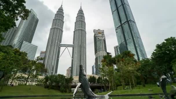 Zeitraffer Der Sonnenuntergangsszene Der Skyline Von Kuala Lumpur Vergrößern — Stockvideo