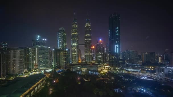 Zeitraffer Der Sonnenaufgangsszene Der Skyline Von Kuala Lumpur Vergrößern — Stockvideo