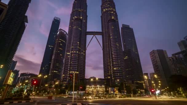 Zeitraffer Der Sonnenaufgangsszene Der Skyline Von Kuala Lumpur Vergrößern — Stockvideo