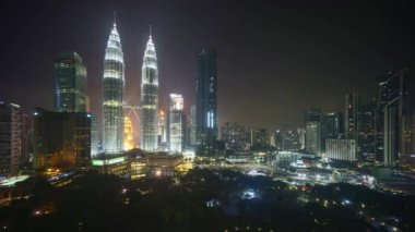 4 k zaman atlamalı Kuala Lumpur şehir manzarası, gece sahne. 