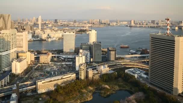 Αεροφωτογραφία Time Lapse Tokyo Downtown Overlooking Kyu Shiba Rikyu Garden — Αρχείο Βίντεο