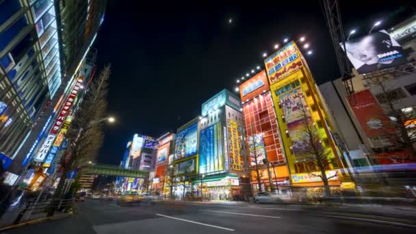 日本东京 2017年4月3日 东京秋叶原 Akihabara 夜幕降临4K 它以许多电子商店和漫画动画商品而闻名 放大点 — 图库视频影像