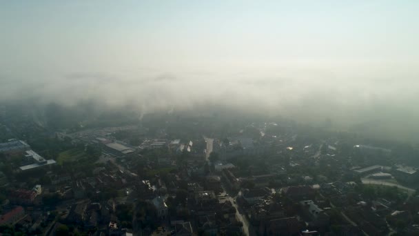 Историческая часть древнего города Луцка. Вид с воздуха. — стоковое видео