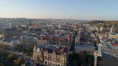 Lviv. Şehrin eski kısmı. Hava görünümü.