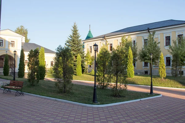 Vysotski Klooster Zonnige Dag Blauwe Hemel Serpoechov City Moscow Region — Stockfoto