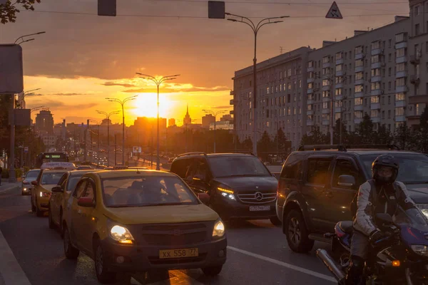 Росія, Москва, Кримський вал — стокове фото