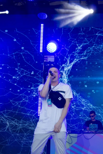 Russia, Moscow,  VDNKh, Rhythm of my city Music Festival. Rapper — Stock Photo, Image