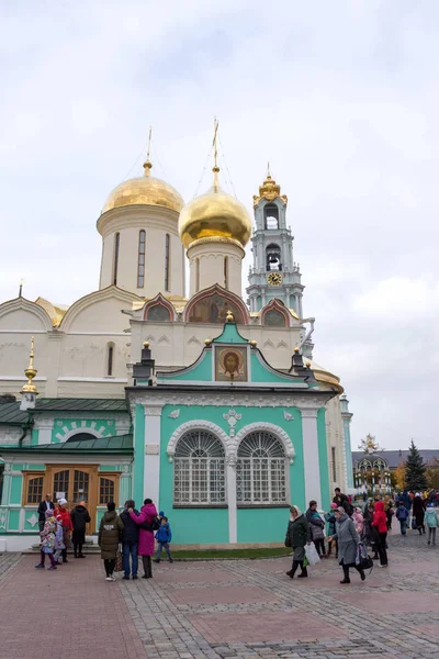 Rusland, Sergiev Posad: Heilige Drie-eenheid-St. Sergius Lavra. — Stockfoto