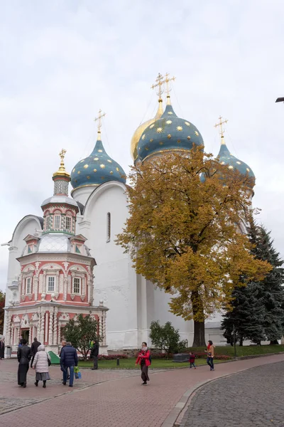 Rusland, Sergiev Posad: Heilige Drie-eenheid-St. Sergius Lavra. — Stockfoto