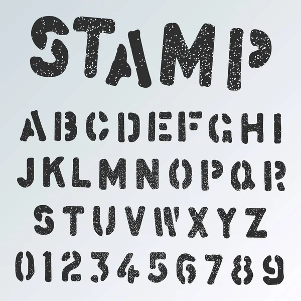 Modèle de police d'alphabet de timbre. Grunge lettres et chiffres stencil design — Image vectorielle