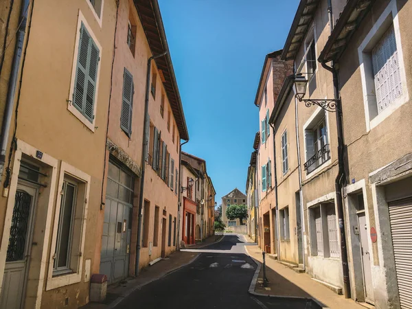 Iulie 2017 Franța Oraș Cluny Regiunea Din Burgundia Strada Îngustă — Fotografie, imagine de stoc