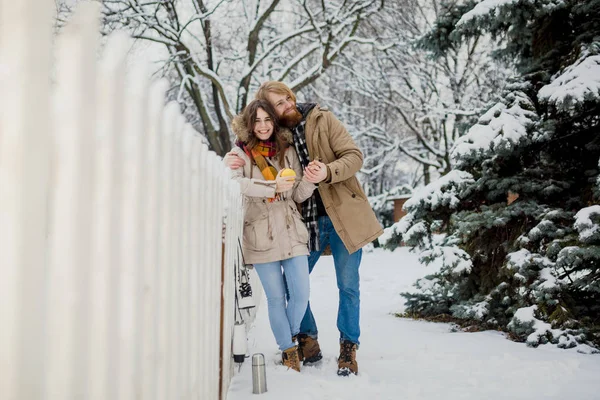 Jeune Couple Amoureux Homme Caucasien Aux Cheveux Longs Blonds Barbe — Photo