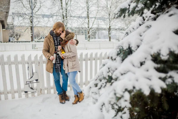 Jeune Couple Amoureux Homme Caucasien Aux Cheveux Longs Blonds Barbe — Photo