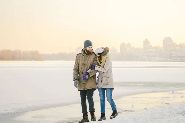 Tema Jul Semester Vinter Nytt Ung Snygg Kaukasiska Älskande Par — Stockfoto