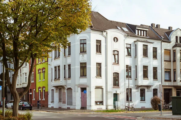 20 Ekim 2018 Almanya Krefeld şehir. Bisiklet bir ekolojik Taşımacılık/Nakliyat, Avrupa'da anlamına gelir hareket olarak. Bir şehir sakini bir bisiklet sürmek.