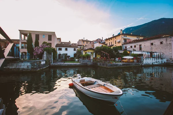 Juli 2013 Italien Die Stadt Salo Ufer Des Lago Garda — Stockfoto