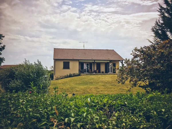 Julio 2017 Village Ameugny Francia Borgoña Región Verano Antigua Fachada — Foto de Stock