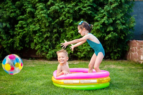 Toy Children Games Children Playing Inflatable Rubber Beach Ball Water — Stock Photo, Image