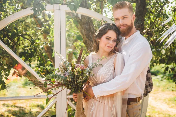 Amore Sempre Speranzoso Gli Sposi Natura Matrimonio Rustico Sensuale Ritratto — Foto Stock