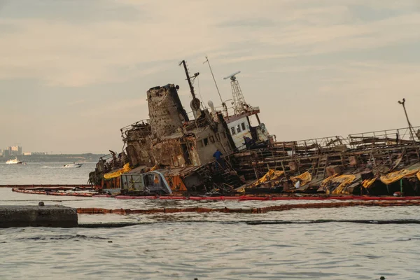 Petrolero Delphi Estrelló Cerca Costa Del Mar Negro Ucrania Odessa —  Fotos de Stock