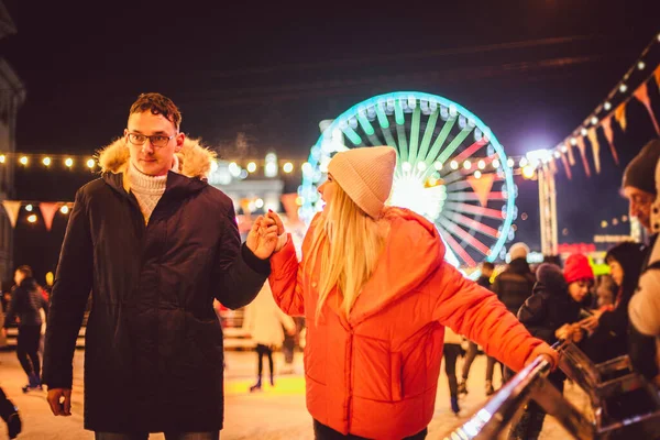 Patinage Sur Glace Ensemble Vacances Hiver Romantiques Dans Arène Glace — Photo