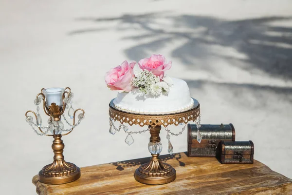 Pastel Boda Decorado Para Novia Novio Para Cortar Durante Destino — Foto de Stock