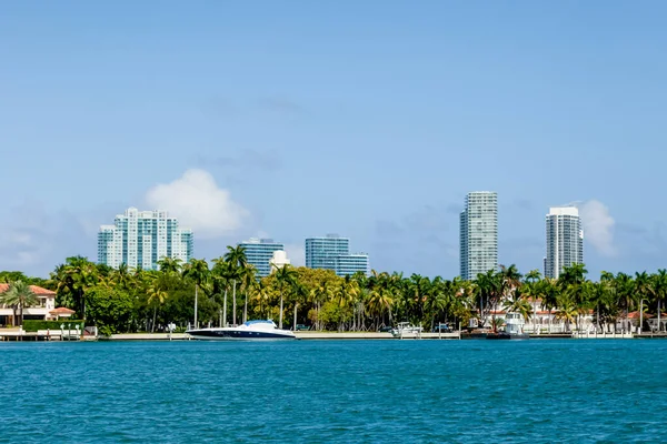Miami Port Florida Usa 2019 Port Miami Skyline Seaview Boat — стоковое фото