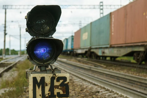 Järnvägen Trafikljus Vid Stationen — Stockfoto