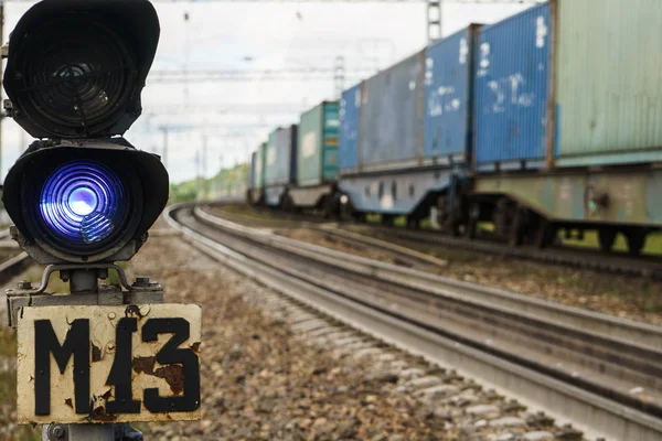 Järnvägen Trafikljus Vid Stationen — Stockfoto