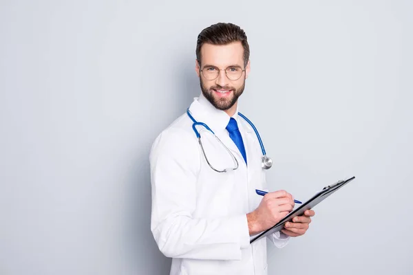 Retrato Alegre Doc Alegre Con Cerdas Bata Blanca Laboratorio Corbata — Foto de Stock