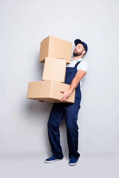 Ganzkörperporträt Des Geschäftigen Attraktiven Lieferanten Blauer Uniform Mit Stoppeln Mit — Stockfoto