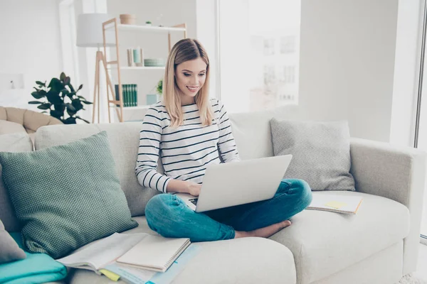 Portret Van Mooie Charmante Mooi Slim Slim Opgeleide Goed Stijlvolle — Stockfoto