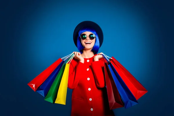 Портрет Веселого Смеха Наслаждаясь Мечтанием Наслаждения Отдыхом Расслабляет Отдых Держа Лицензионные Стоковые Изображения