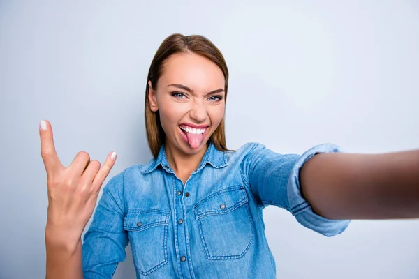 Self Portrait Cool Crazy Girl Shooting Selfie Front Camera Showing — Stock Photo, Image