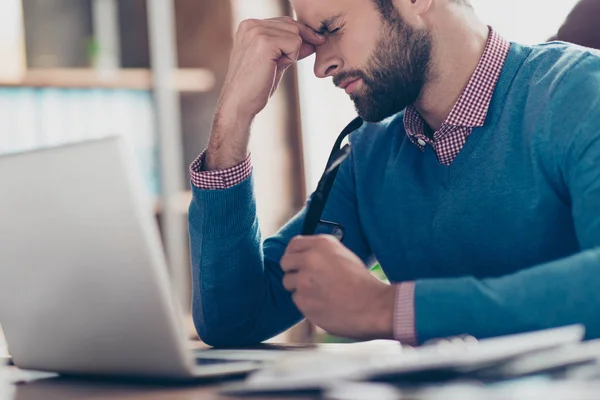 Close Bijgesneden Portret Van Aantrekkelijke Ongelukkig Zijn Boos Ziek Trieste — Stockfoto