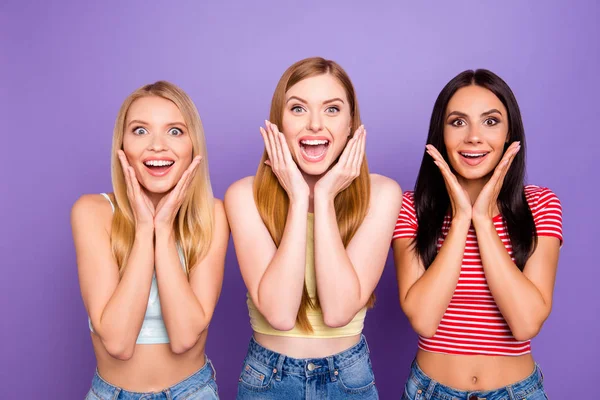 Concetto Successo Fortuna Ritratto Meravigliate Ragazze Meravigliate Che Tengono Palmi — Foto Stock